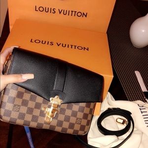 Louis Vuitton purse